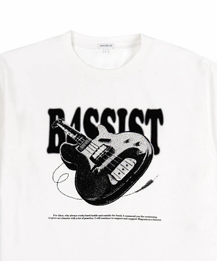 **QWER -Magenta  base half-tone T-shirt (White)