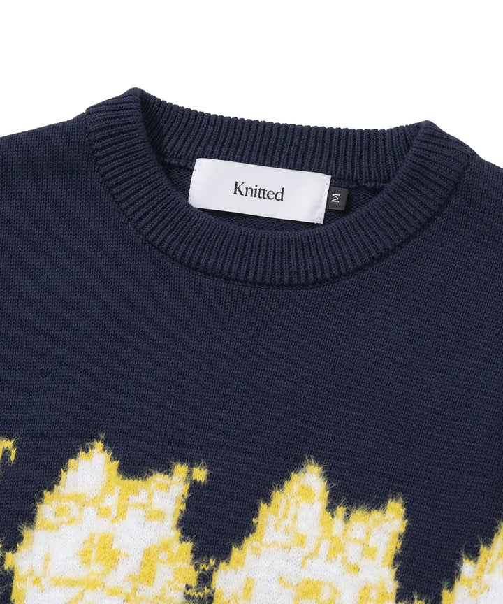 **QWER -Siyeon Let's love donut round knit NAVY