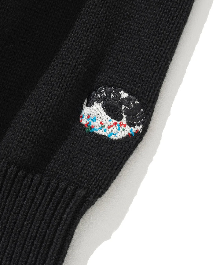 **QWER -Siyeon Let's love donut round knit Black