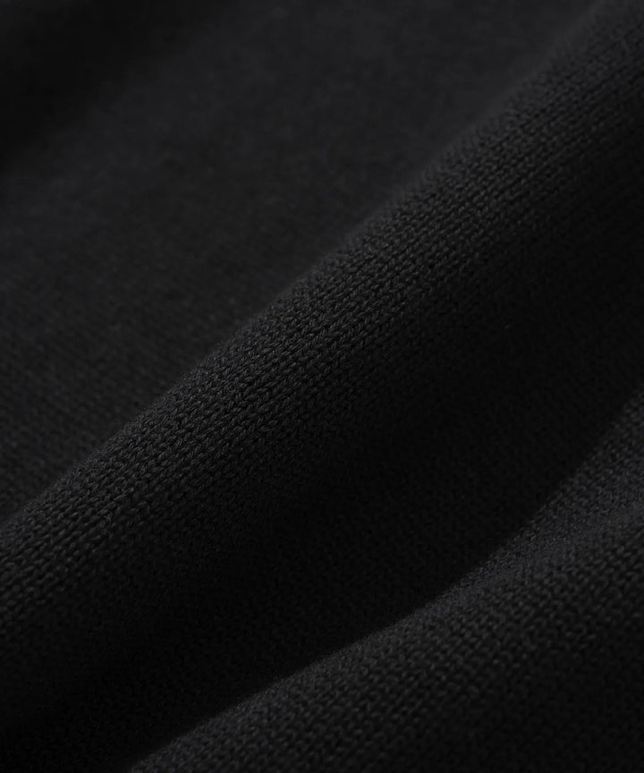 **QWER -Siyeon Let's love donut round knit BLACK