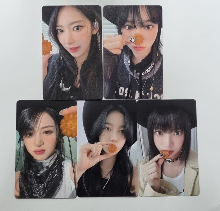 LE SSERAFIM "UNFORGIVEN" - Weverse Shop Fansign Event Photocard - HALLYUSUPERSTORE