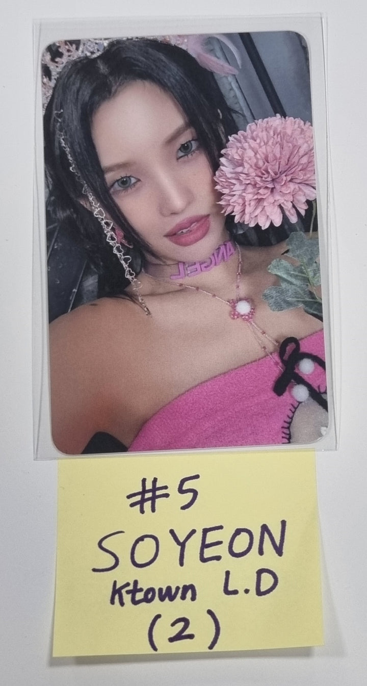 (g) I-DLE "I Feel" - Ktown4U Lucky Draw & Drink Event Photocard - HALLYUSUPERSTORE