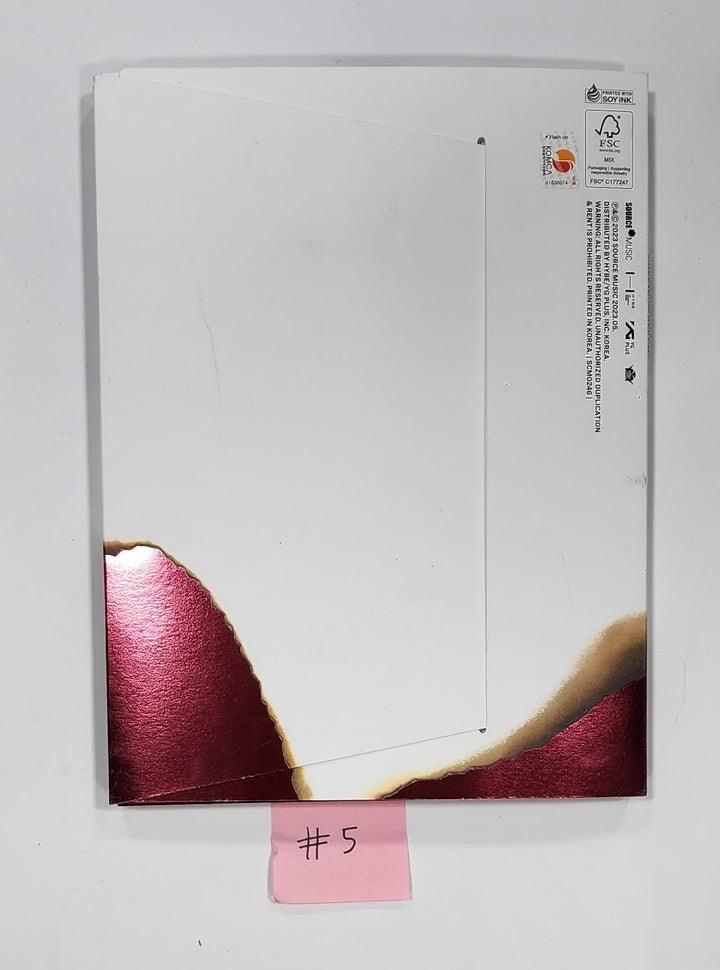 LE SSERAFIM "UNFORGIVEN" - Hand Autographed(Signed) Promo Album - HALLYUSUPERSTORE