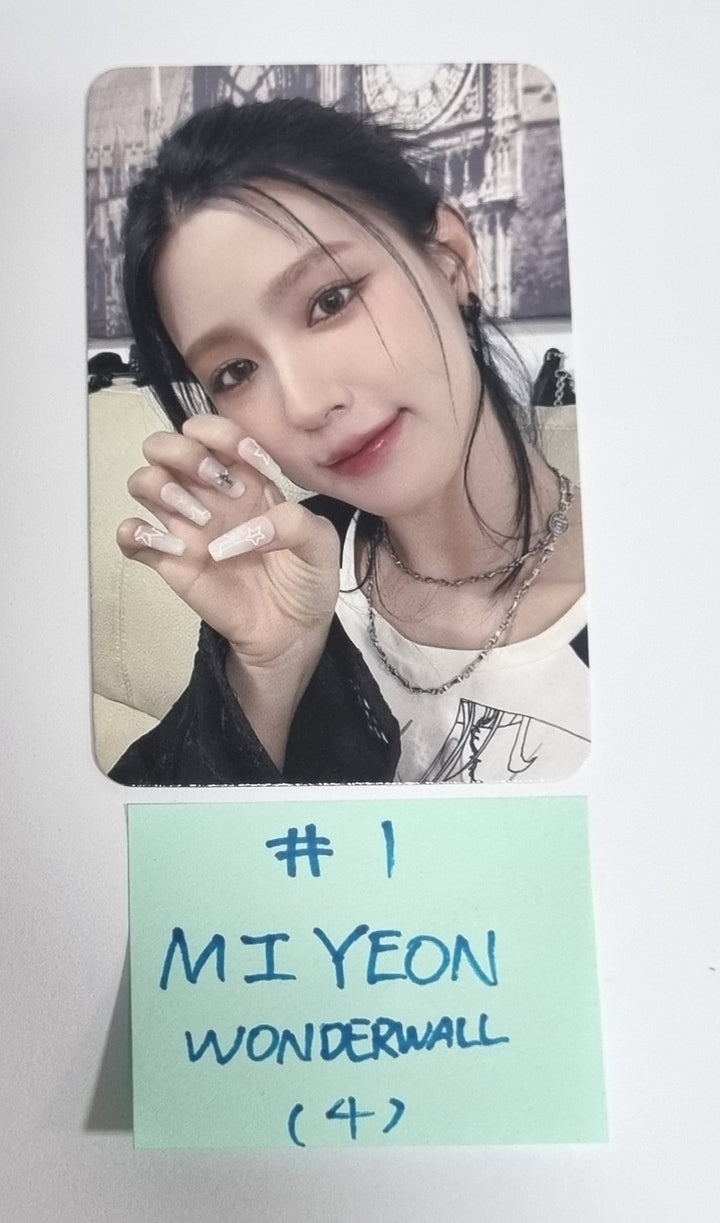 (g) I-DLE "I Feel" - Wonder Wall Fansign Event Photocard - HALLYUSUPERSTORE