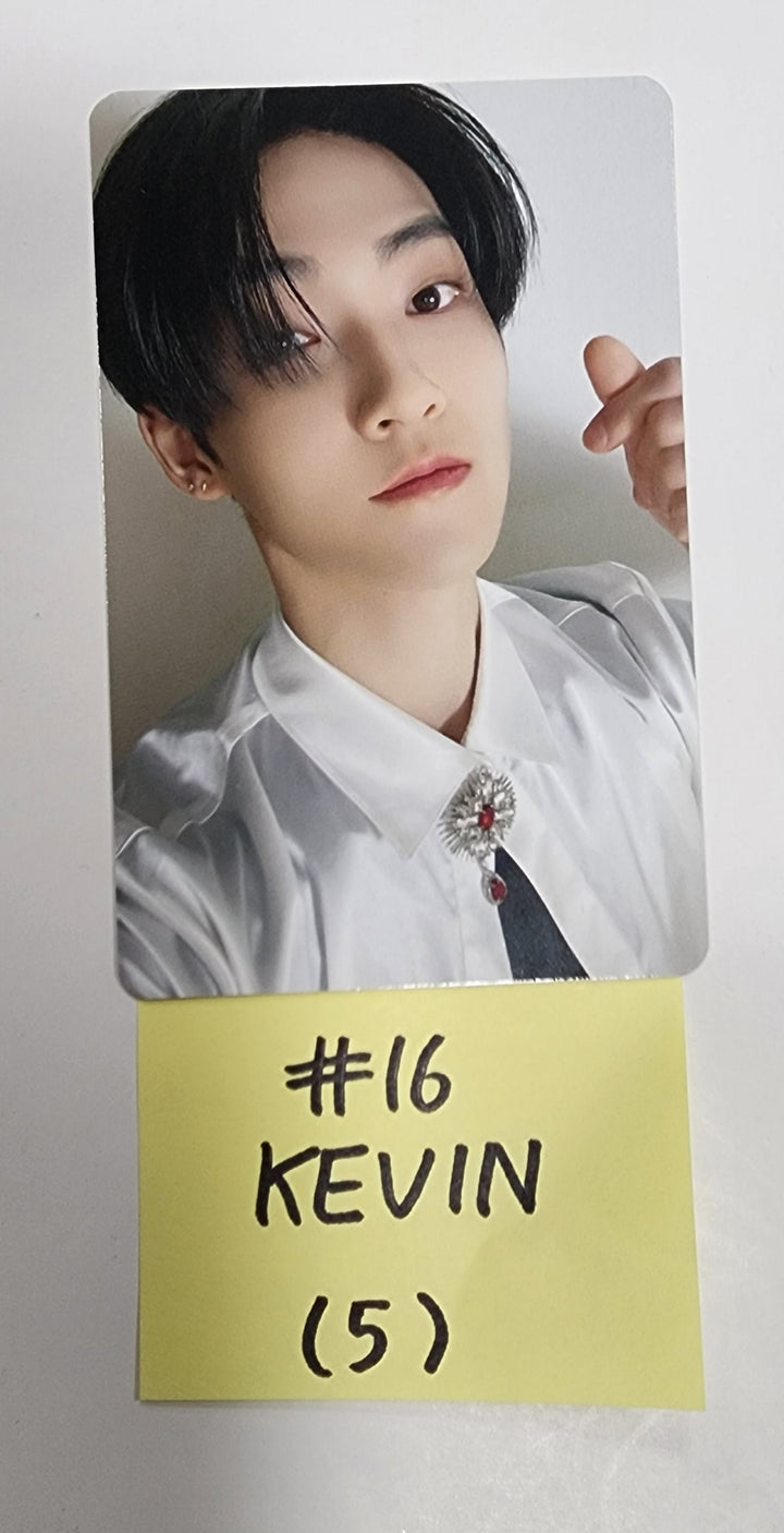 The Boyz "World Tour : Zeneration" - 2023 Concert Official Trading Photocard (1) - HALLYUSUPERSTORE
