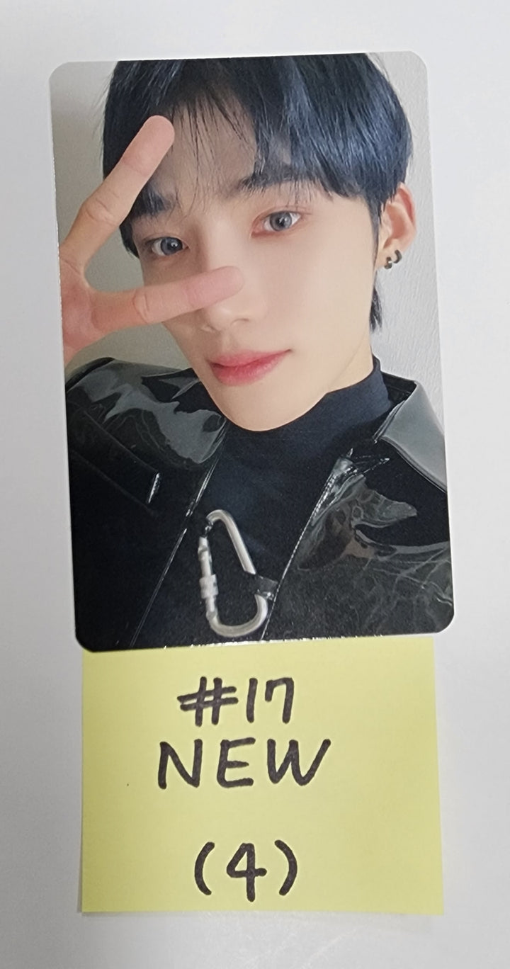 The Boyz "World Tour : Zeneration" - 2023 Concert Official Trading Photocard (1) - HALLYUSUPERSTORE
