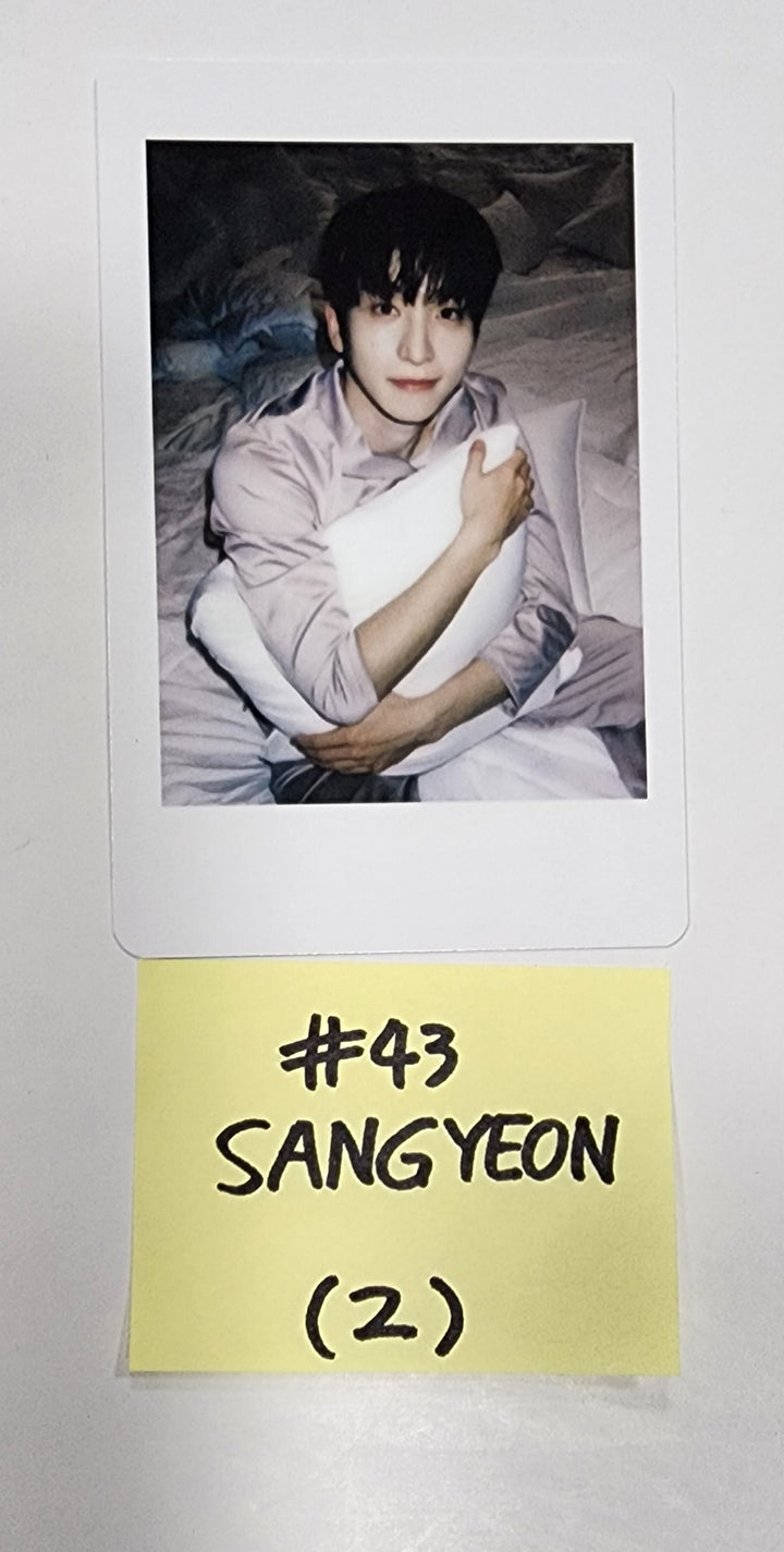 The Boyz "World Tour : Zeneration" - 2023 Concert Official Trading Photocard (2) - HALLYUSUPERSTORE