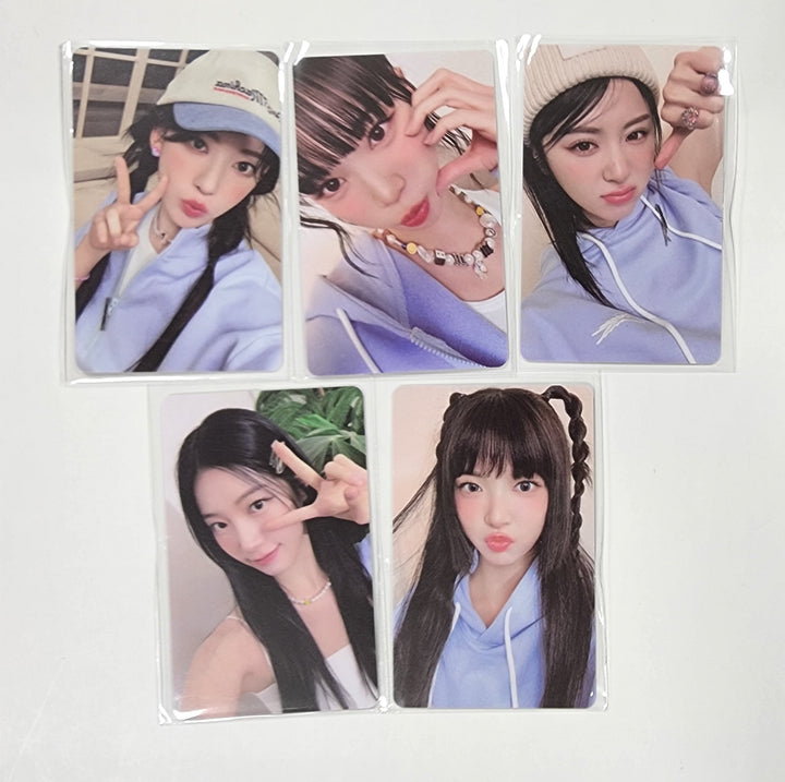 LE SSERAFIM "UNFORGIVEN" - Apple Wood Fansign Event PVC Photocard - HALLYUSUPERSTORE
