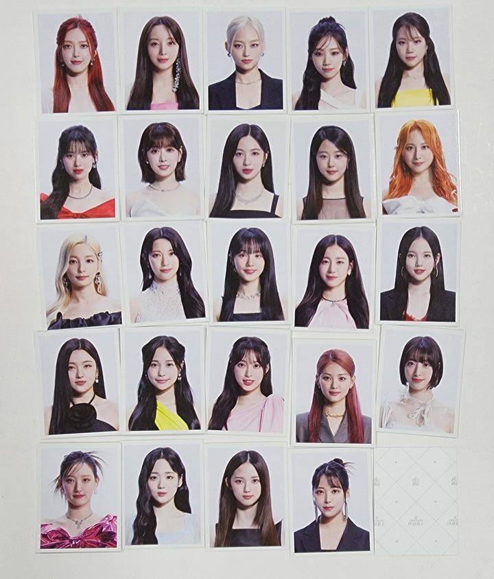 QUEENDOM PUZZLE - POP-UP Store Official MD ID Photo - HALLYUSUPERSTORE
