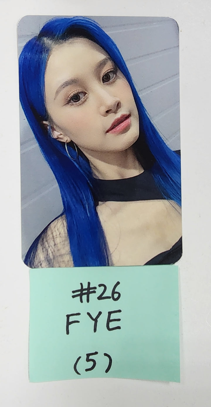 QUEENDOM PUZZLE - POP-UP Store Official Random Photocard - HALLYUSUPERSTORE