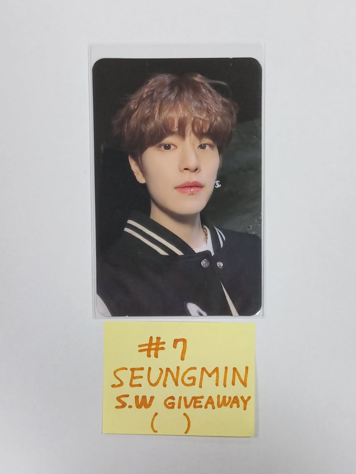 Stray Kids - ★★★★★ (5-STAR) Pop Up Store Giveaway  Photocard - HALLYUSUPERSTORE