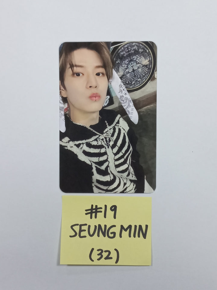 Stray Kids - ★★★★★ (5-STAR) - Official Album Photocard - HALLYUSUPERSTORE