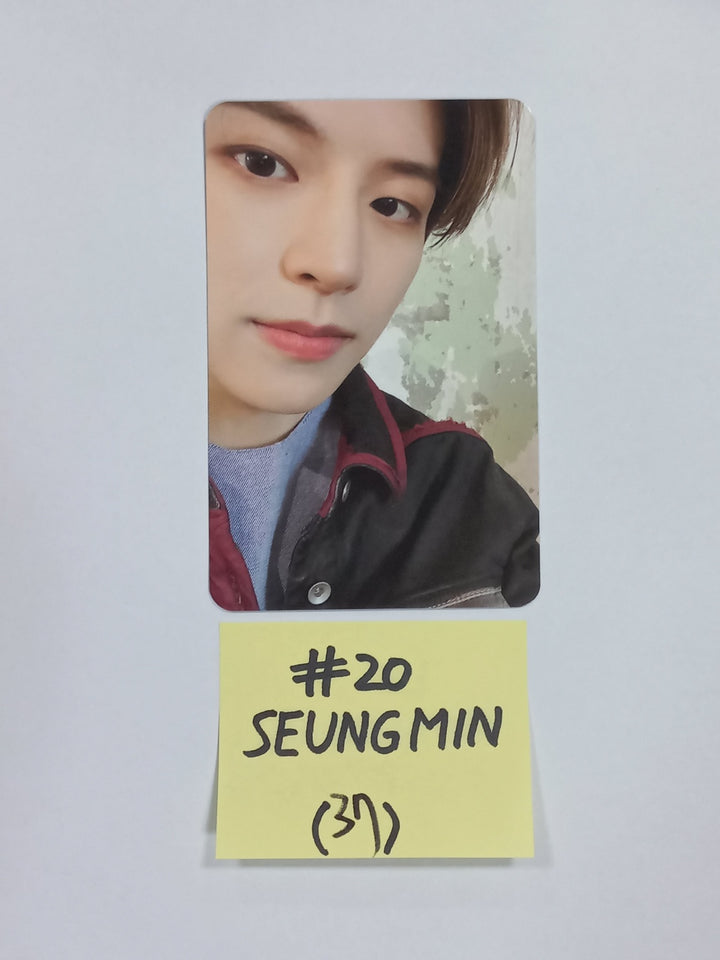 Stray Kids - ★★★★★ (5-STAR) - Official Album Photocard - HALLYUSUPERSTORE