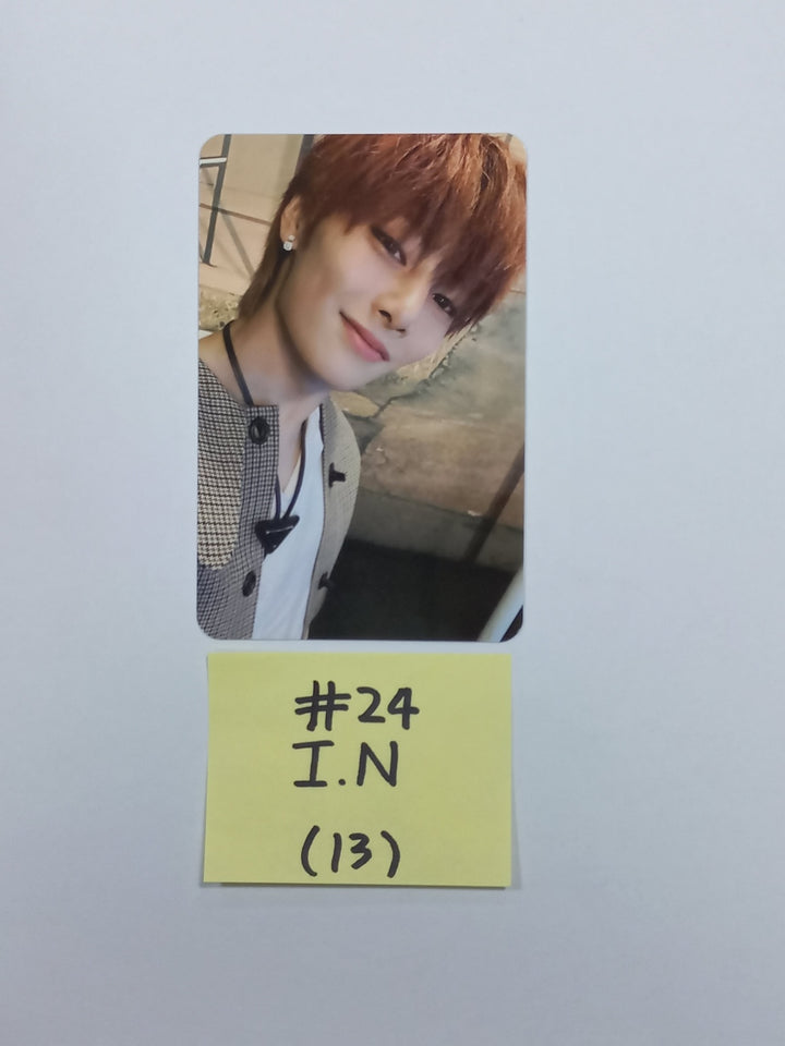 Stray Kids - ★★★★★ (5-STAR) - Official Album Photocard - HALLYUSUPERSTORE