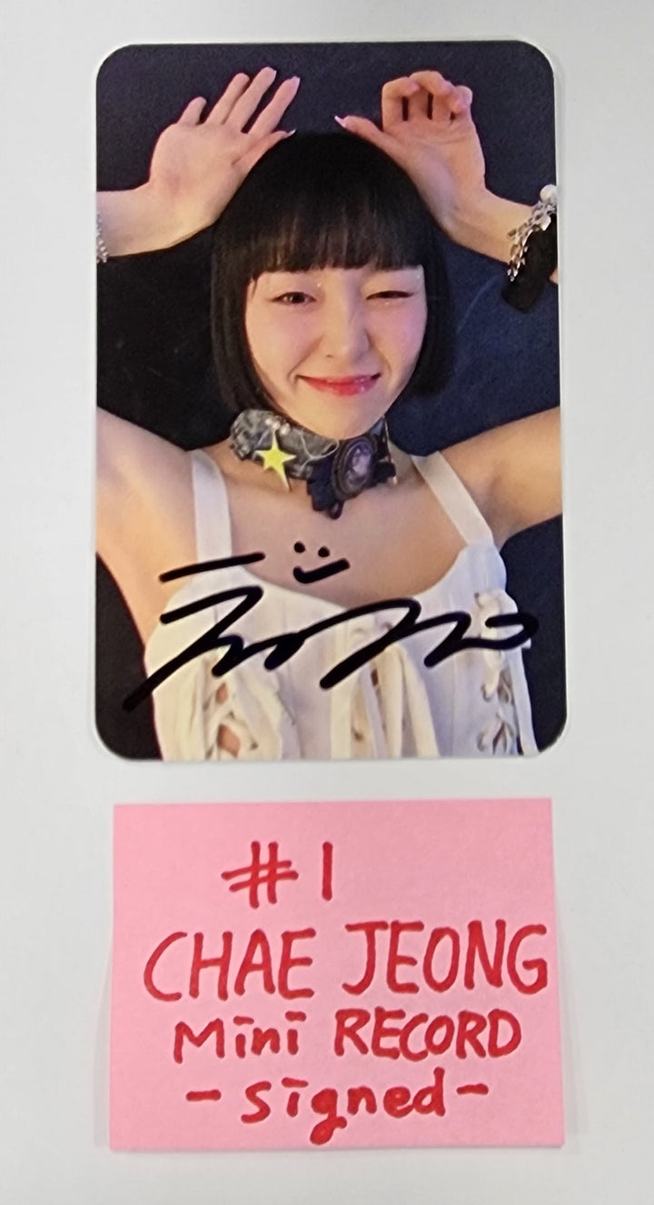 ALICE "Show Down" - Mini Record Fansign Event Photocard, Hand Autographed(Signed) Photocard - HALLYUSUPERSTORE