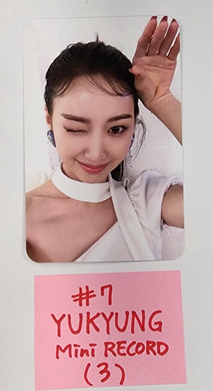 ALICE "Show Down" - Mini Record Fansign Event Photocard, Hand Autographed(Signed) Photocard - HALLYUSUPERSTORE