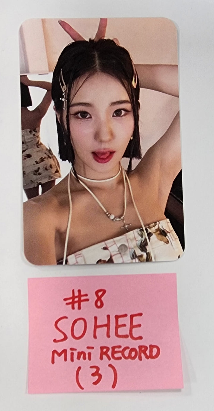 ALICE "Show Down" - Mini Record Fansign Event Photocard, Hand Autographed(Signed) Photocard - HALLYUSUPERSTORE