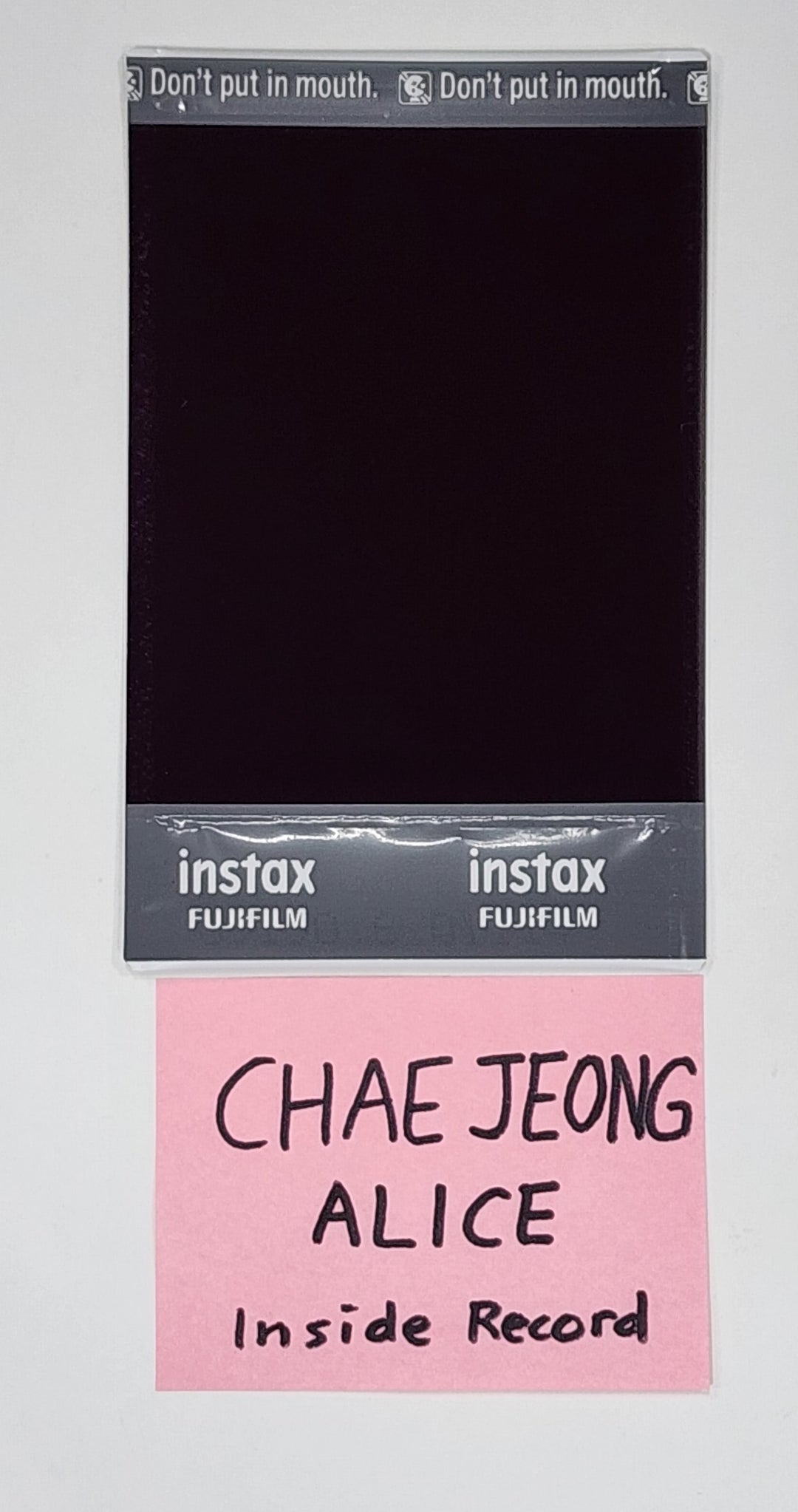 Chae Jeong (Of Alice) "SHOW DOWN" - Hand Autographed(Signed) Polaroid - HALLYUSUPERSTORE