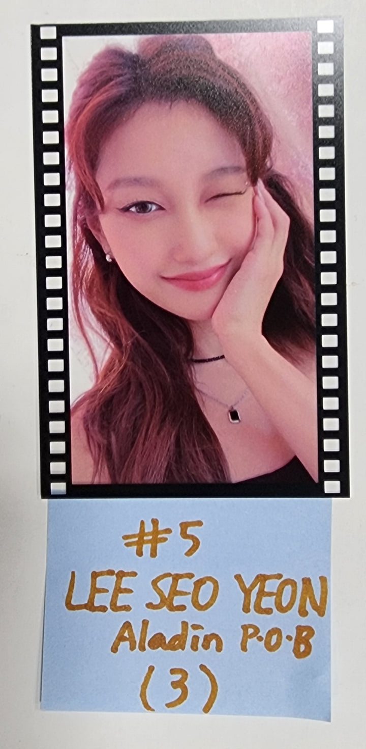 Fromis_9 "Unlock My World" - Aladin Pre-Order Benefit Photocard - HALLYUSUPERSTORE