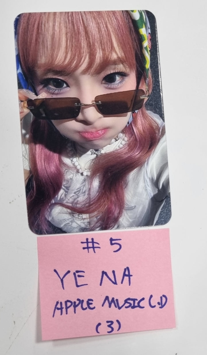 Yena "HATE XX" - Apple Music Lucky Draw Event photocard - HALLYUSUPERSTORE