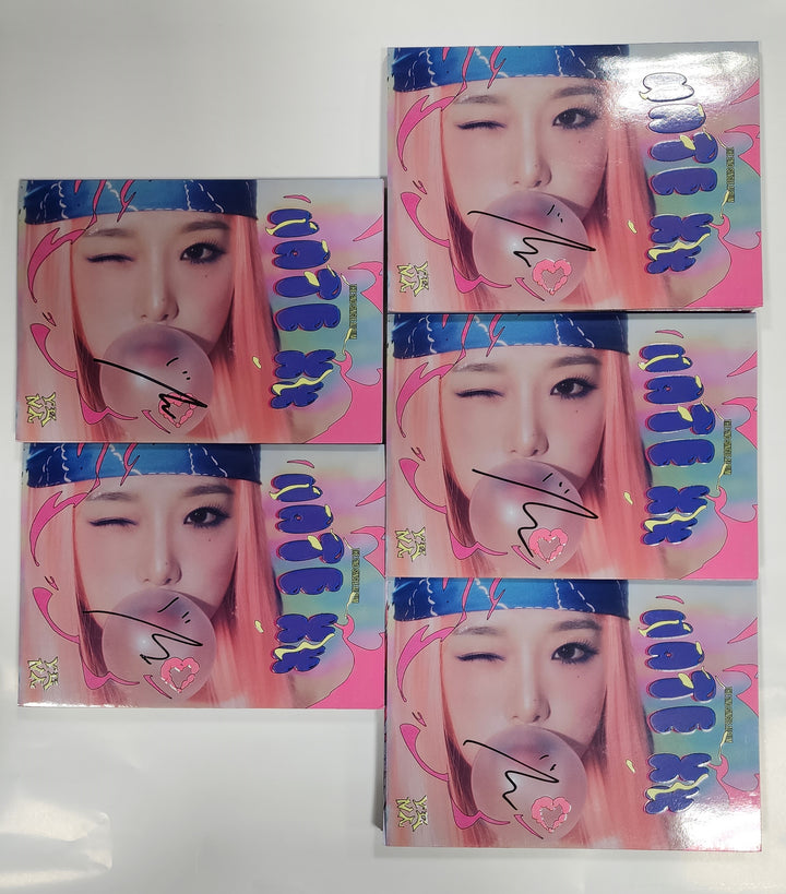 Yena "HATE XX" - Hand Autographed(Signed) Promo Album - HALLYUSUPERSTORE