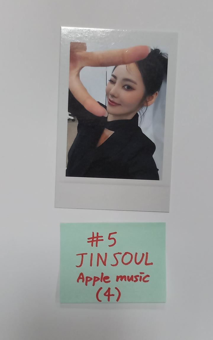 ODD EYE CIRCLE "Version Up"- Apple Music Fansign Event Photocard - HALLYUSUPERSTORE