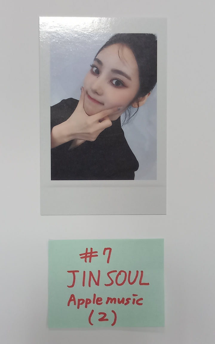 ODD EYE CIRCLE "Version Up"- Apple Music Fansign Event Photocard - HALLYUSUPERSTORE