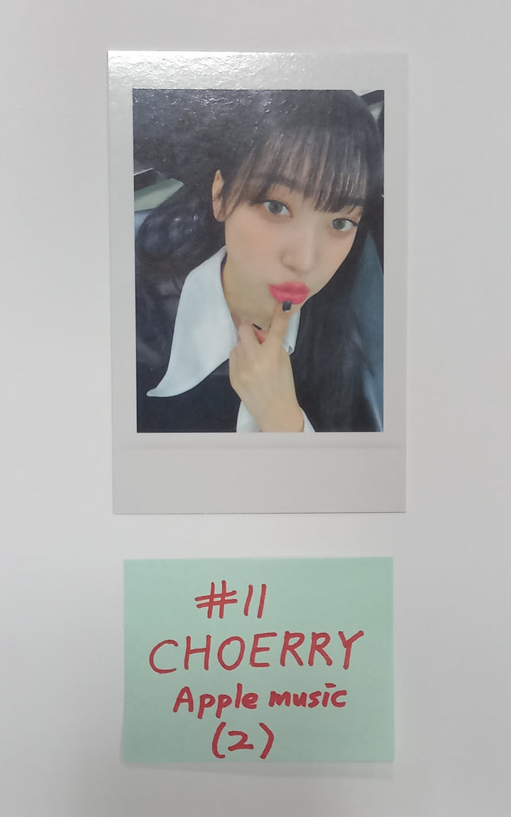 ODD EYE CIRCLE "Version Up"- Apple Music Fansign Event Photocard - HALLYUSUPERSTORE