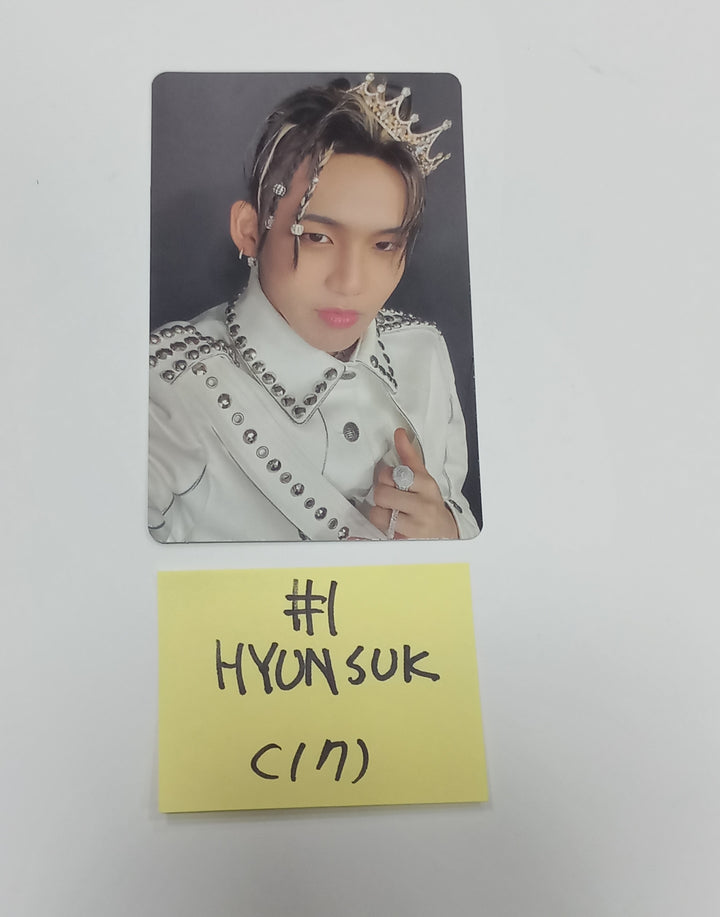 Treasure "REBOOT" - Official First Press Photocard - HALLYUSUPERSTORE