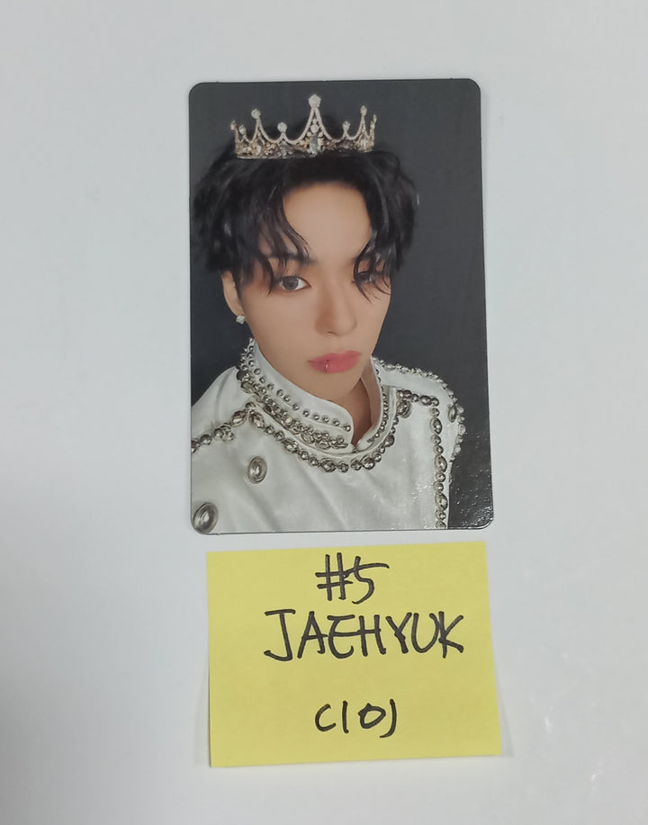 Treasure "REBOOT" - Official First Press Photocard - HALLYUSUPERSTORE