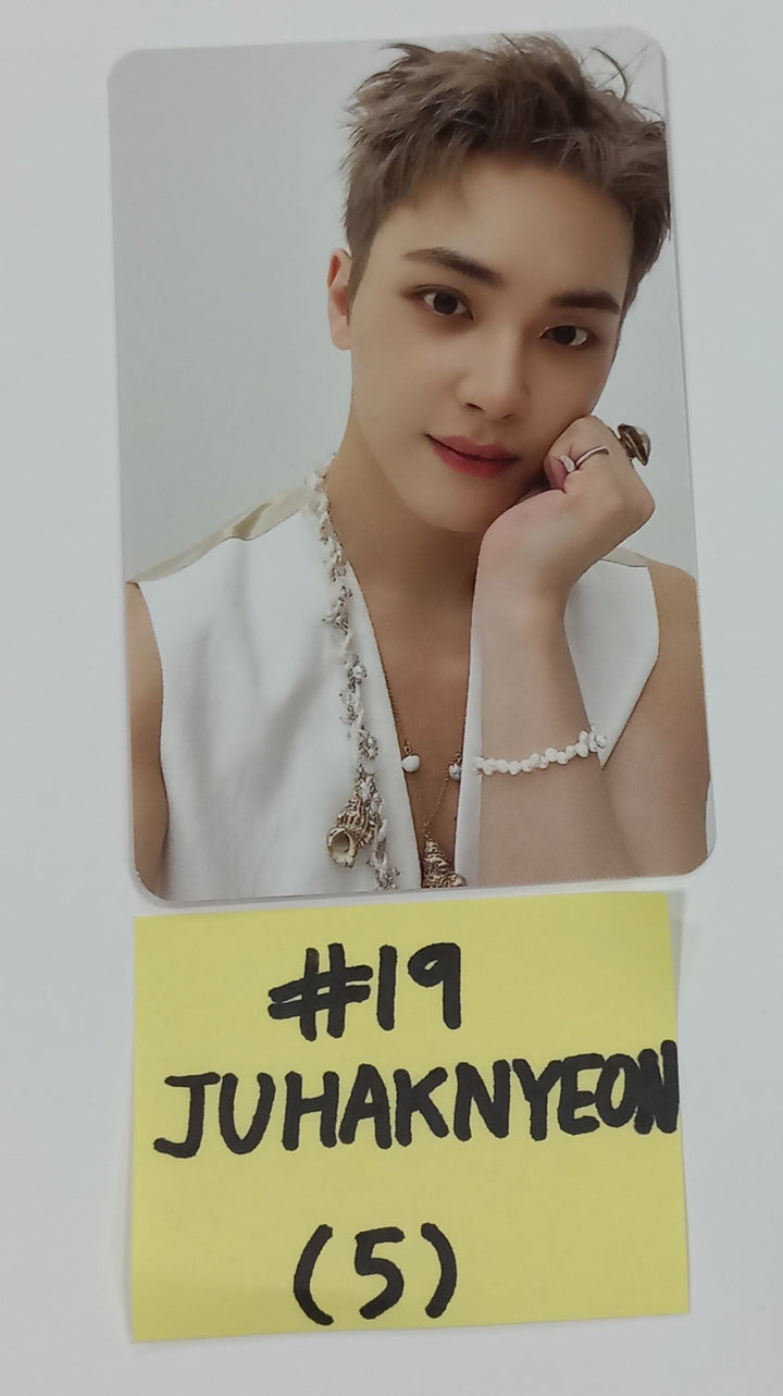 The Boyz ""PHANTASY" pt.1 Christmas in August - Official Photocard (2) - HALLYUSUPERSTORE