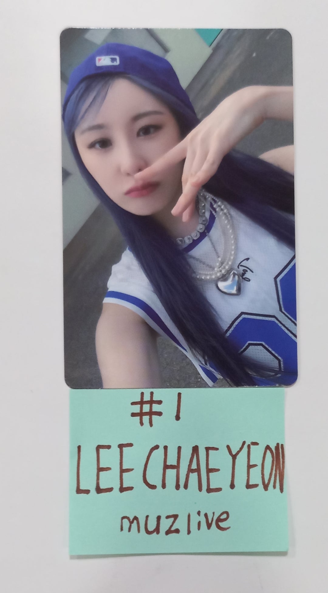 Lee Chae Yeon "The Move Street" - Muz Live Fansign Event Photocard [Kit Ver] [23.09.20]