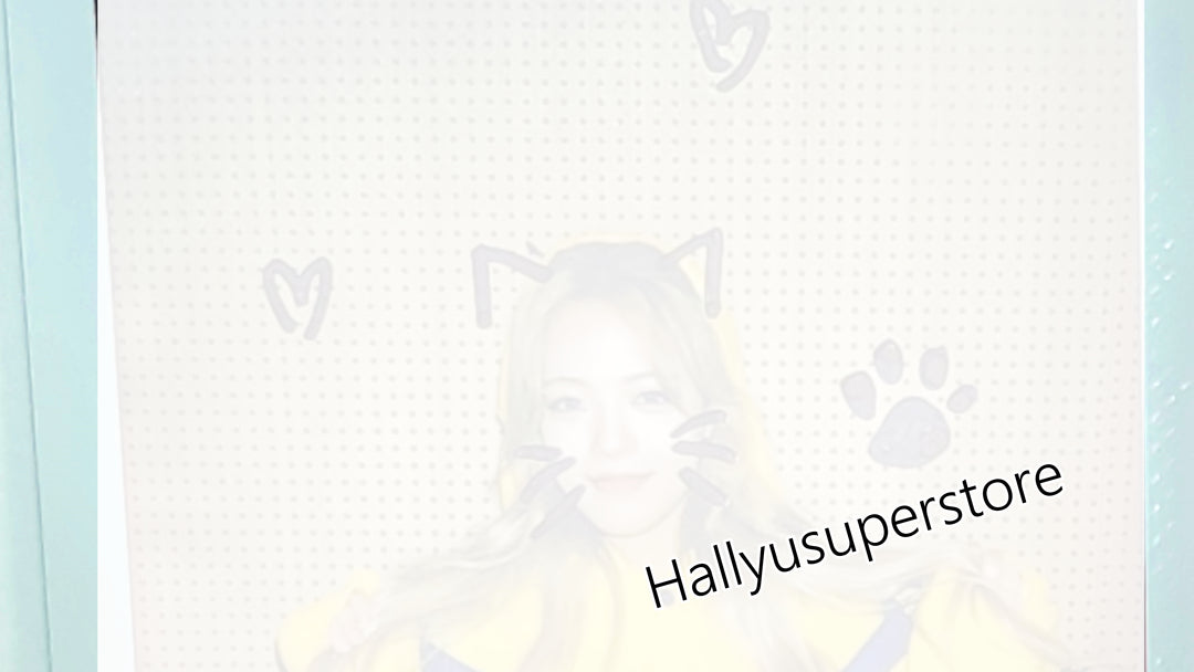 Yue (Of Lapillus) "GIRL's ROUND Part. 2" - Hand Autographed(Signed) Polaroid - HALLYUSUPERSTORE