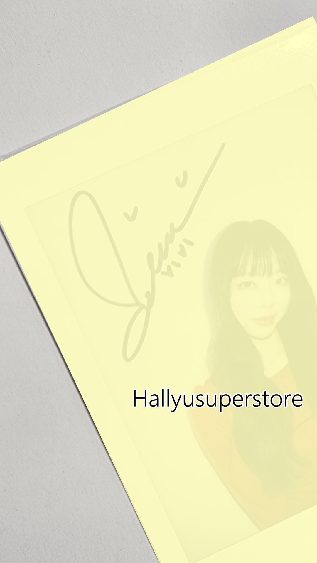 Vivi (Of Loossemble) "Loossemble" - Hand Autographed(Signed) Polaroid - HALLYUSUPERSTORE