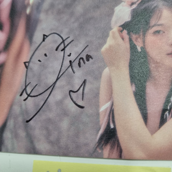 HINA (Of QWER) "Harmony from Discord" - Hand Autographed(Signed) Photo [23.12.22]