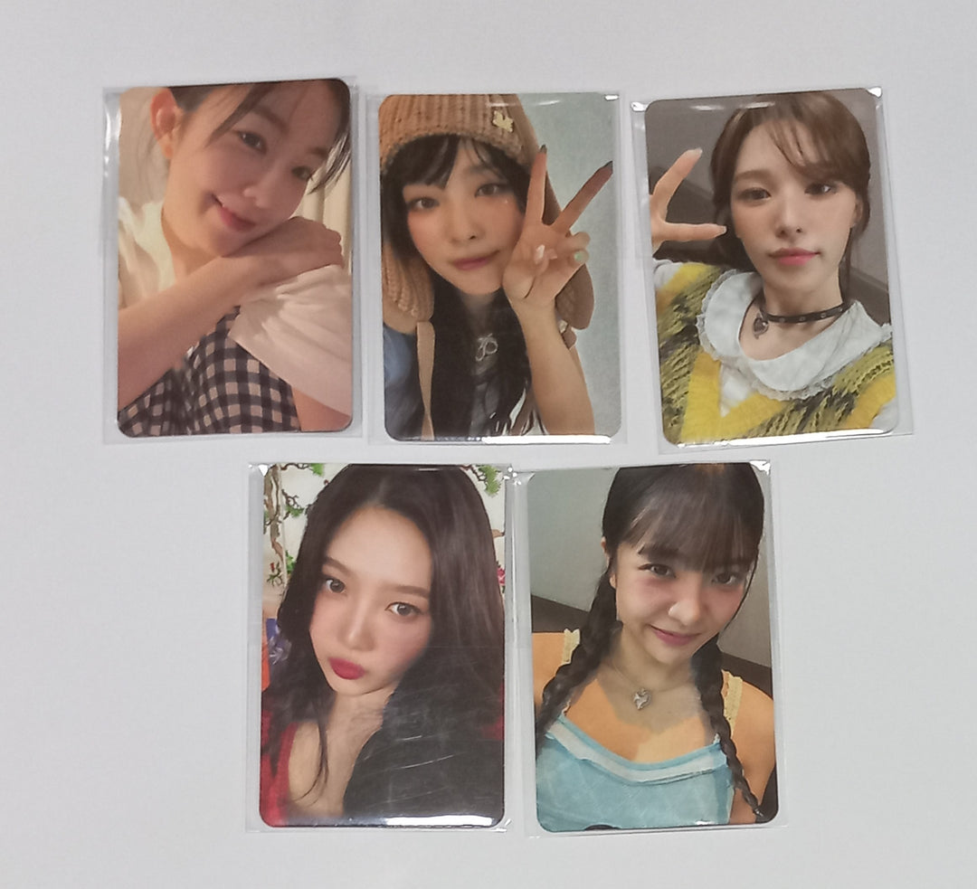 Red Velvet  "Chill Kill" - SM Town Lucky Draw Event Photocard [24.1.2]