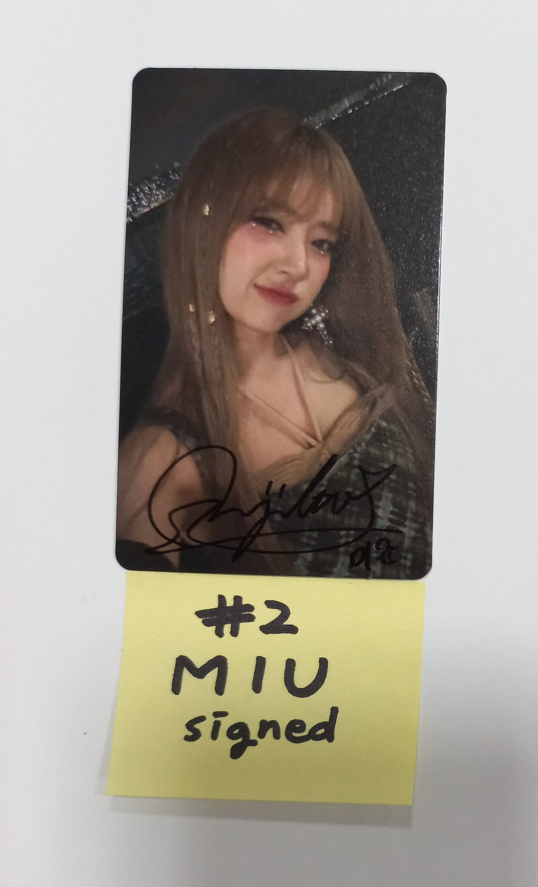 LIMELIGHT "Last Dance" - Hand Autographed(Signed) Photocard [Nemo Ver.] [24.1.29]