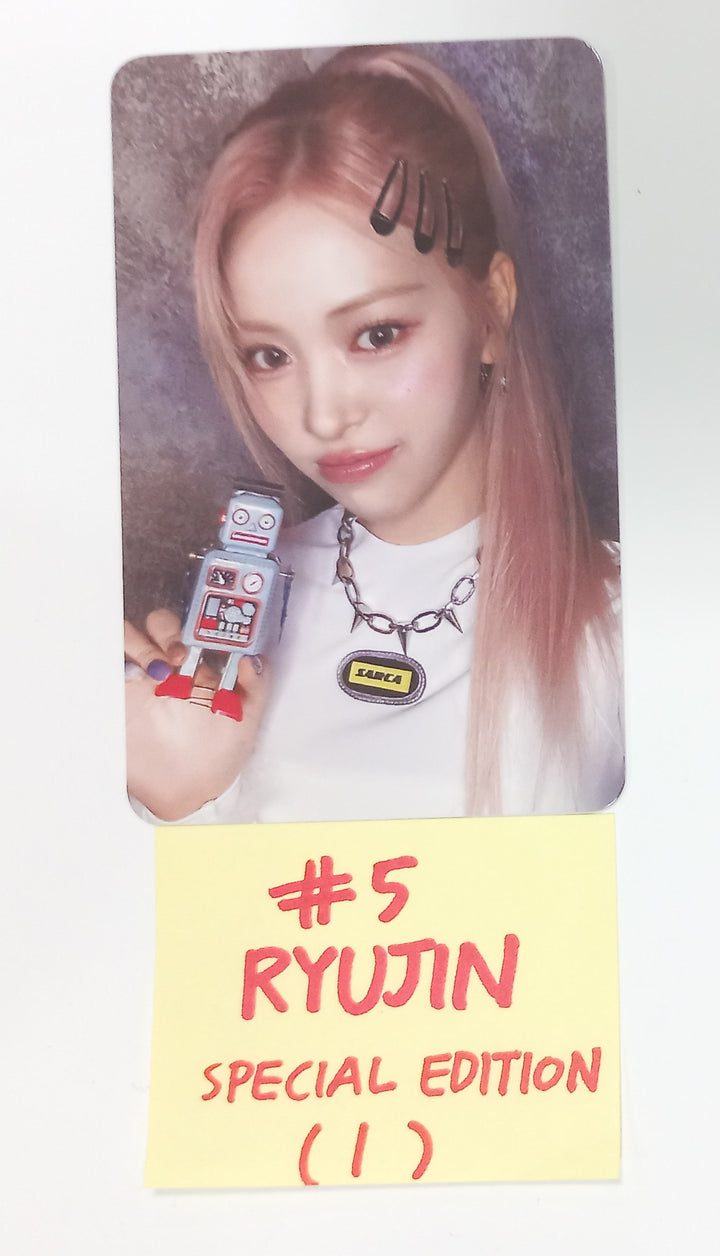 ITZY "BORN TO BE" - Official Photocard [Special Edition] [25.2.5]