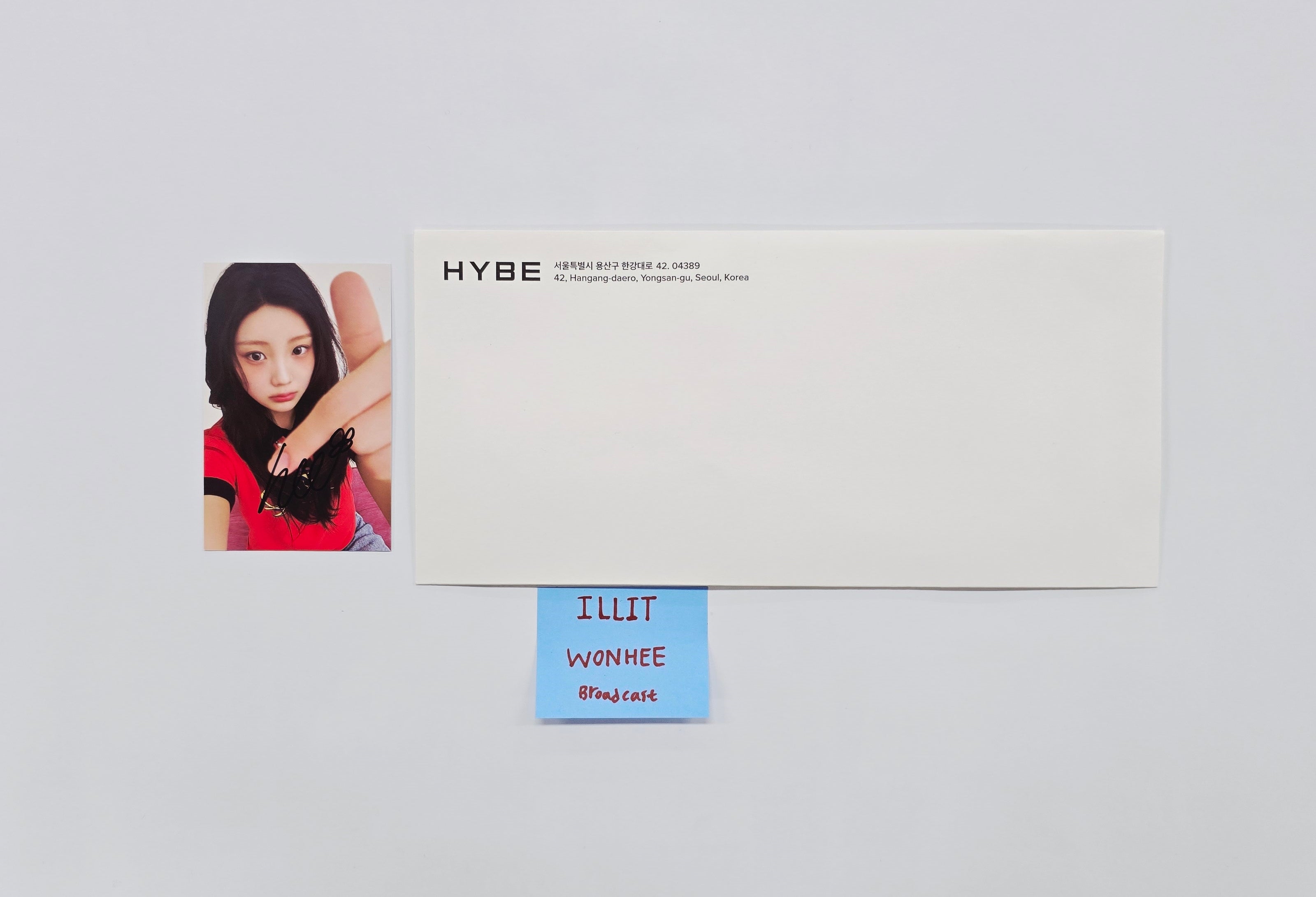 WONHEE (of ILLIT) 