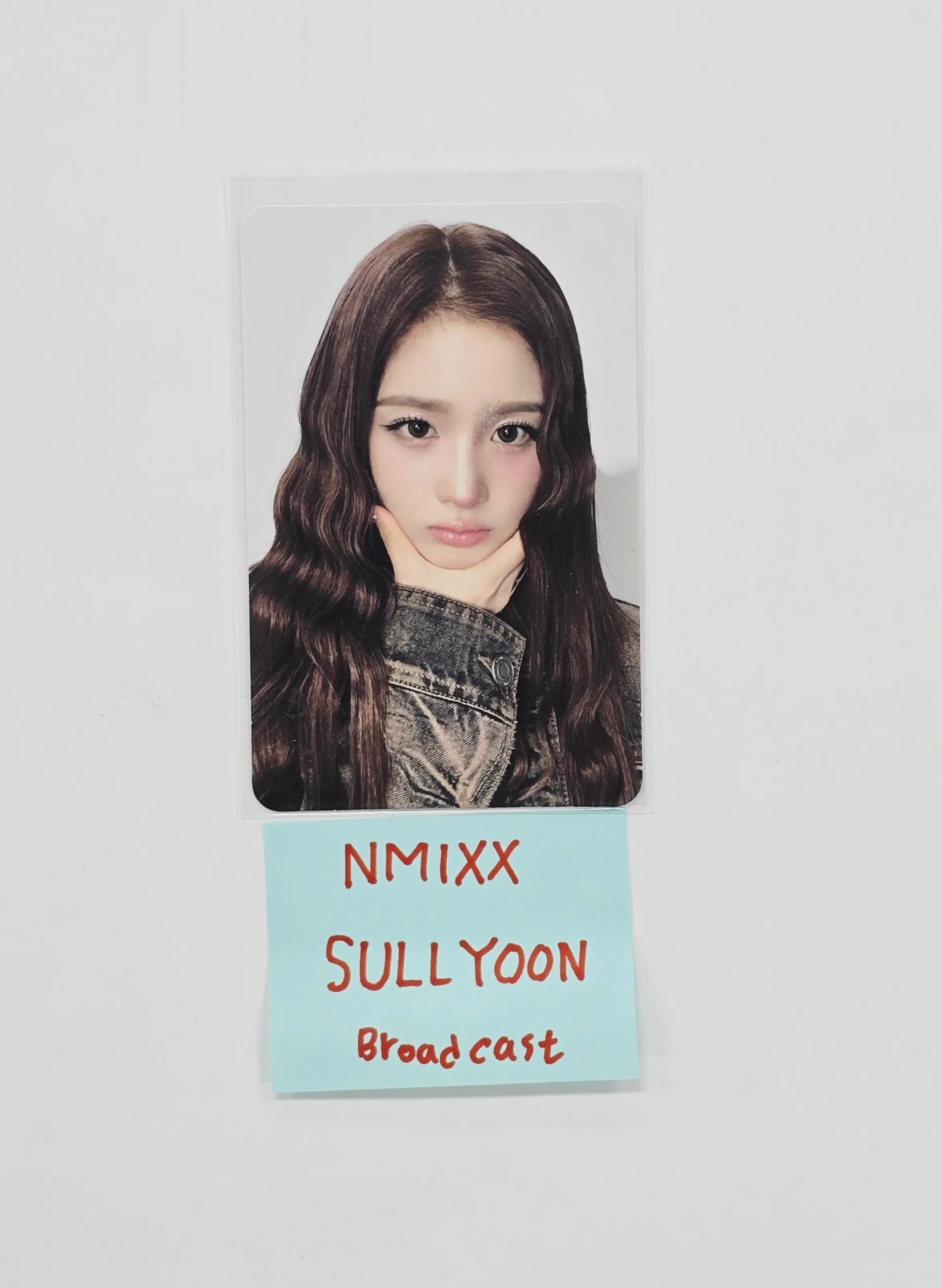SULLYOON (of NMIXX) - Broadcast Photocard [26.05.29