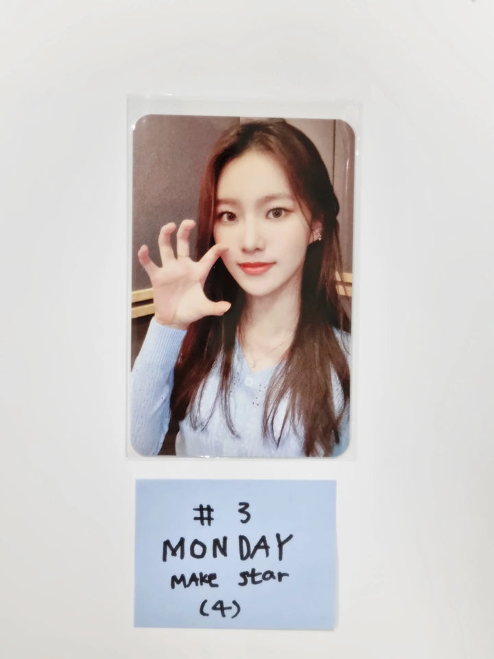 Weeekly "We Play" 3rd mini - Makestar Pre-Order Benefit Photocard Ver. 1, Ver. 2 - HALLYUSUPERSTORE