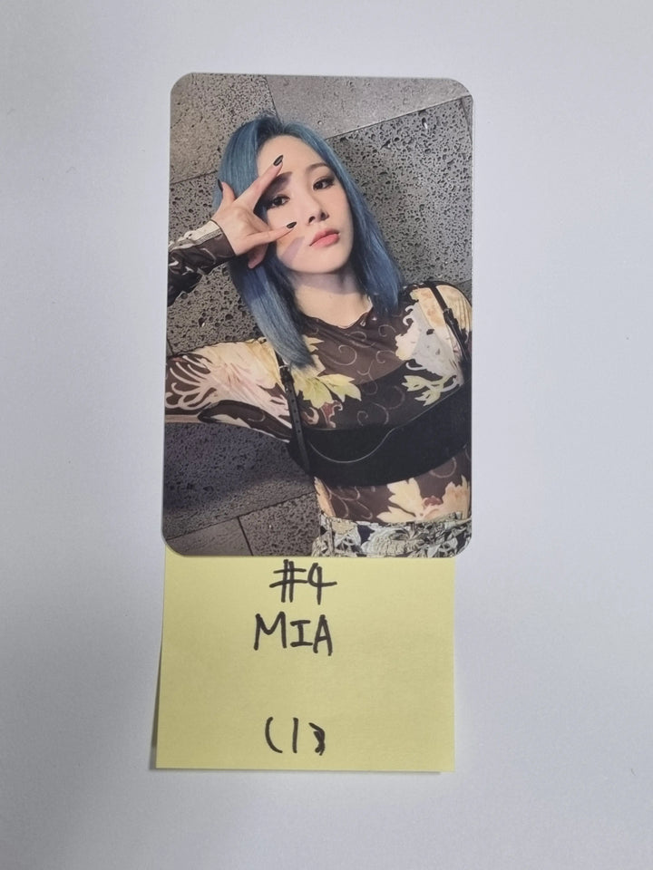 Everglow 'Last Melody' - Official Photocard ( E:U, SIHYEON, MIA ) - HALLYUSUPERSTORE