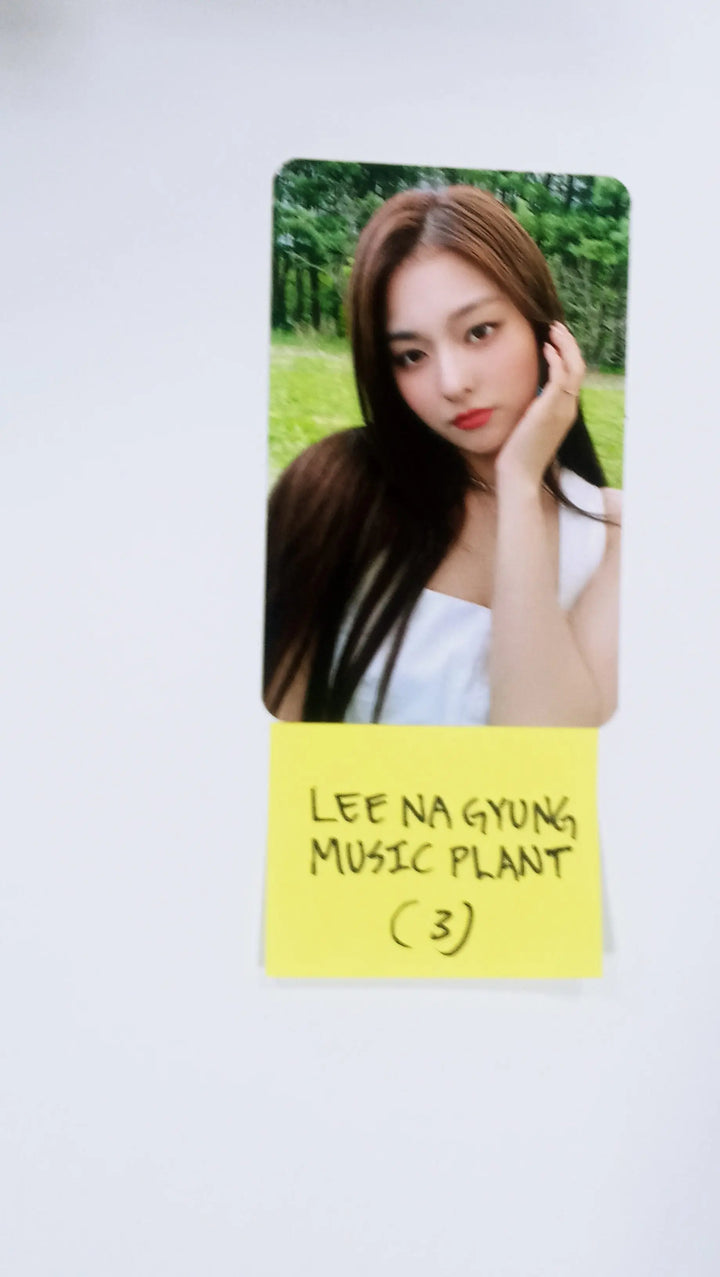 Fromis_9 "9 Way Ticket" -Musicplant Fan Sign Event Photocard - HALLYUSUPERSTORE