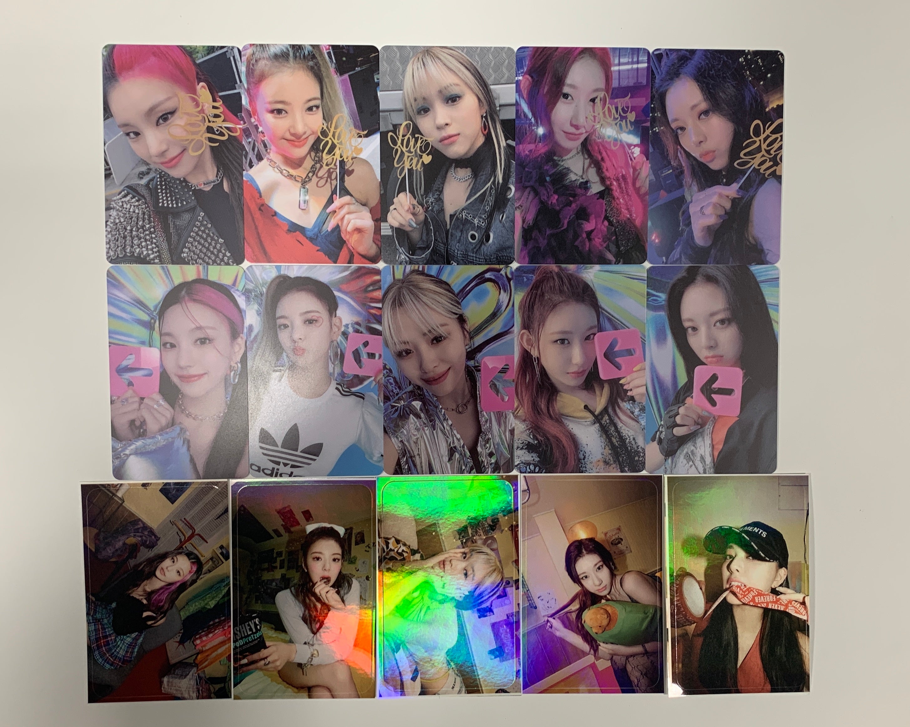 ITZY 'CRAZY IN LOVE' - Sound Wave Luckydraw PVC Photocard 