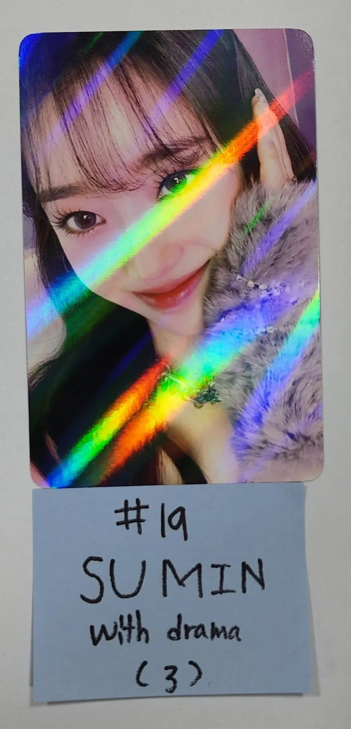 StayC 'YOUNG-LUV.COM' - Pre-Order Benefit Photocard, Luckydraw Photocard (2) - HALLYUSUPERSTORE