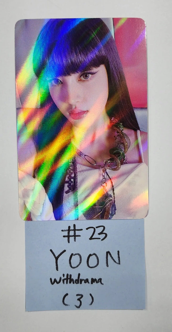 StayC 'YOUNG-LUV.COM' - Pre-Order Benefit Photocard, Luckydraw Photocard (2) - HALLYUSUPERSTORE