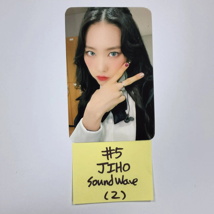 Oh My Girl 'Real Love' - Soundwave Pre-Order Benefit Photocard - HALLYUSUPERSTORE