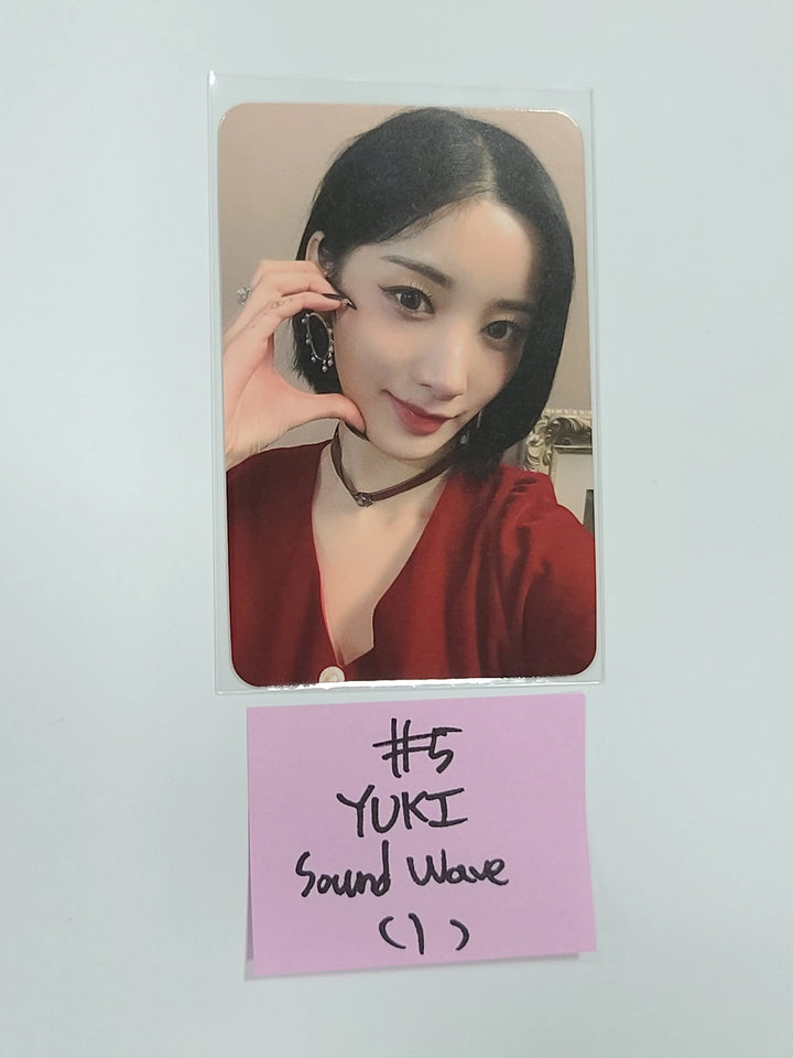 Purple Kiss 'memeM' - Soundwave Fansign Event Photocard - HALLYUSUPERSTORE