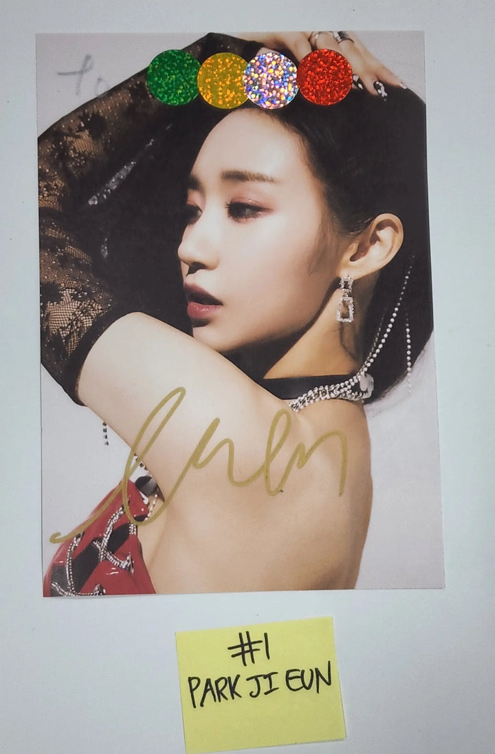 Purple Kiss 'memeM' - A Cut Page From Fansign Event Album Photo - HALLYUSUPERSTORE