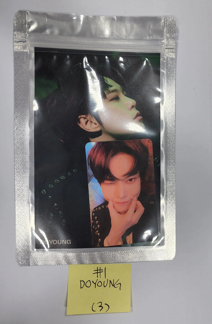 NCT 2022 Universe - Smtown&store 4 x 6 Photo + Photocard Set - HALLYUSUPERSTORE